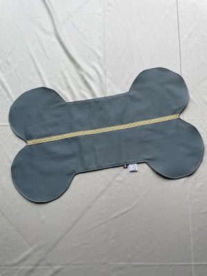 set de table pour chien, forme os, gris liseré jaune