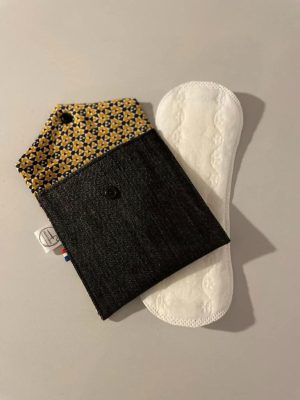 pochette transport protections hygiéniques