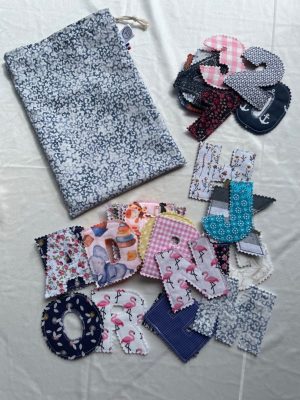 alphabet et chiffres en tissu recyclé avec pochon de rangement
